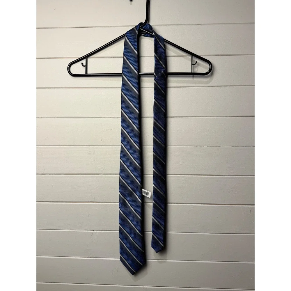 NWT! Platinum Designs Mens Blue Gray Stripe Silk‎ Blend Necktie  Washable Formal